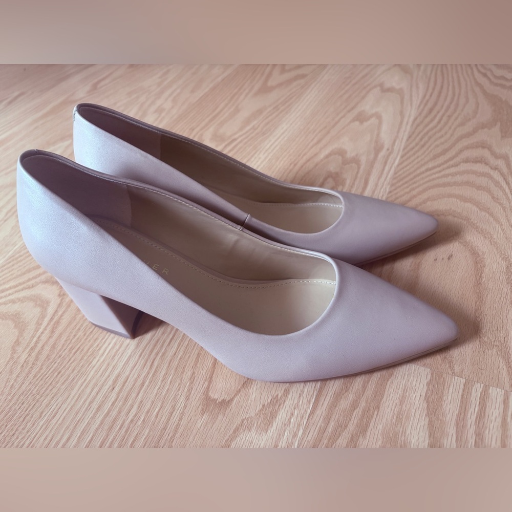 NWT Marc Fisher Ltd Nude Leather Block Heel Shoes size 9